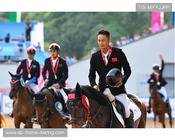 葡萄牙马术协会建立马匹基因数据库，促进马匹选育与训练。，葡萄牙马夫拉宫
